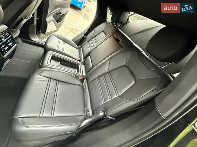 Черный Порше Cayenne Coupe, объемом двигателя 4 л и пробегом 23 тыс. км за 249900 $, фото 86 на Automoto.ua