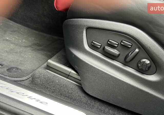 Порше Cayenne Coupe 2023 в Львове на Automoto.ua Черный Порше Cayenne Coupe, объемом двигателя 3 л и пробегом 6 тыс. км за 137000 $, фото 45 на Automoto.ua