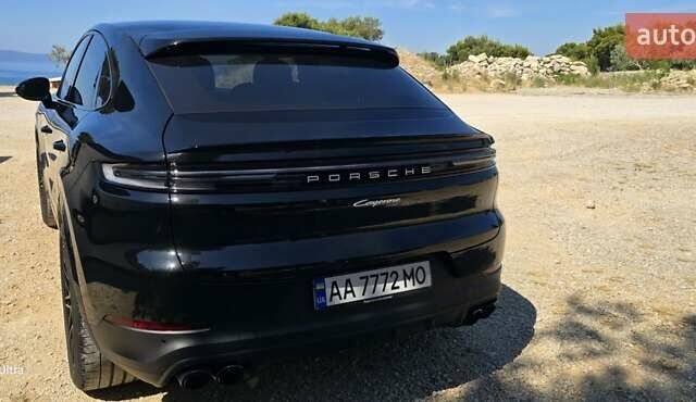 Черный Порше Cayenne Coupe, объемом двигателя 3 л и пробегом 15 тыс. км за 127000 $, фото 3 на Automoto.ua