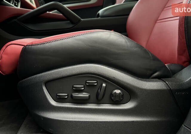 Порше Cayenne Coupe 2023 в Львове на Automoto.ua Черный Порше Cayenne Coupe, объемом двигателя 3 л и пробегом 6 тыс. км за 137000 $, фото 46 на Automoto.ua