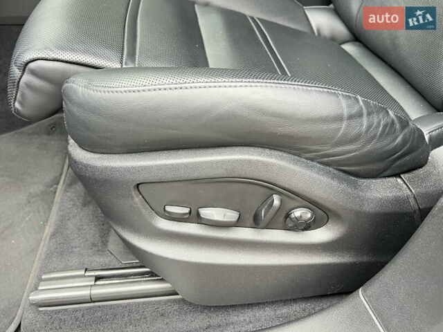 Порше Cayenne Coupe 2023 в Киеве на Automoto.ua Черный Порше Cayenne Coupe, объемом двигателя 3 л и пробегом 44 тыс. км за 125000 $, фото 56 на Automoto.ua