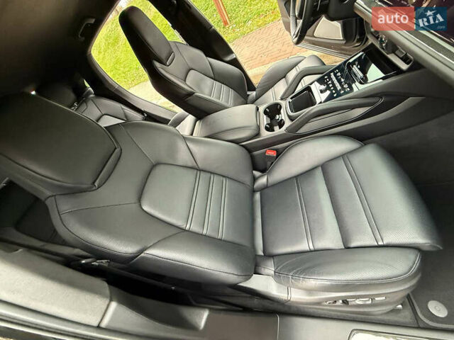 Черный Порше Cayenne Coupe, объемом двигателя 4 л и пробегом 23 тыс. км за 249900 $, фото 94 на Automoto.ua