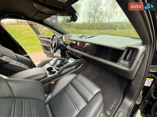 Черный Порше Cayenne Coupe, объемом двигателя 4 л и пробегом 23 тыс. км за 249900 $, фото 95 на Automoto.ua
