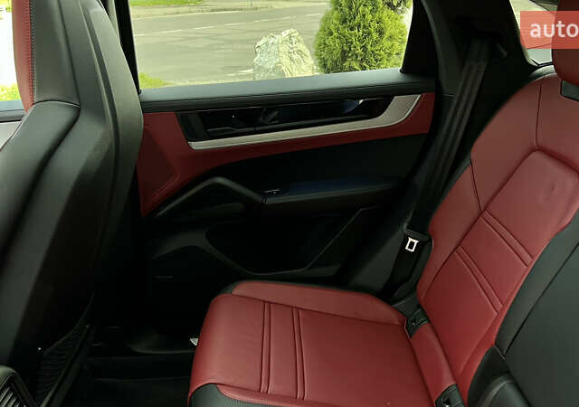 Порше Cayenne Coupe 2023 в Львове на Automoto.ua Черный Порше Cayenne Coupe, объемом двигателя 3 л и пробегом 6 тыс. км за 137000 $, фото 54 на Automoto.ua