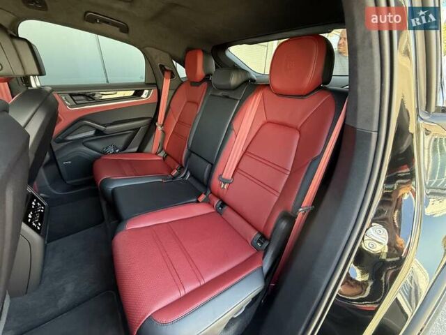 Черный Порше Cayenne Coupe, объемом двигателя 4 л и пробегом 40 тыс. км за 177000 $, фото 25 на Automoto.ua