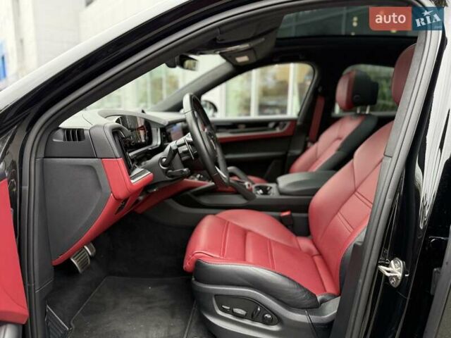 Черный Порше Cayenne Coupe, объемом двигателя 4 л и пробегом 45 тыс. км за 172000 $, фото 16 на Automoto.ua