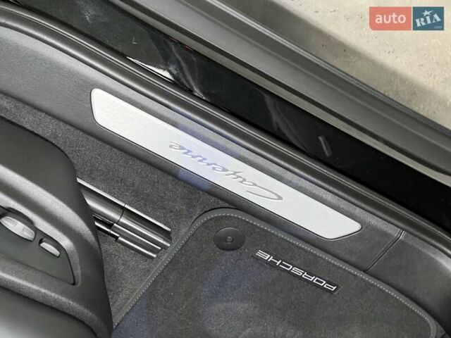 Черный Порше Cayenne Coupe, объемом двигателя 3 л и пробегом 10 тыс. км за 138625 $, фото 19 на Automoto.ua