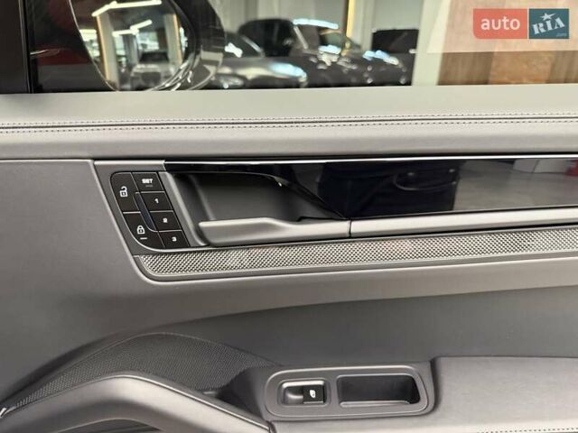 Черный Порше Cayenne Coupe, объемом двигателя 4 л и пробегом 25 тыс. км за 302700 $, фото 52 на Automoto.ua