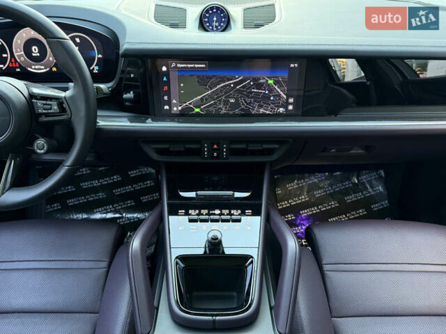 Черный Порше Cayenne Coupe, объемом двигателя 3.98 л и пробегом 19 тыс. км за 175000 $, фото 68 на Automoto.ua