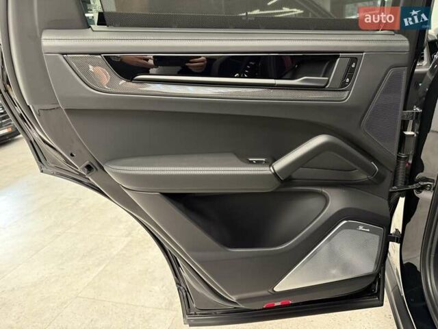 Черный Порше Cayenne Coupe, объемом двигателя 4 л и пробегом 25 тыс. км за 302700 $, фото 37 на Automoto.ua