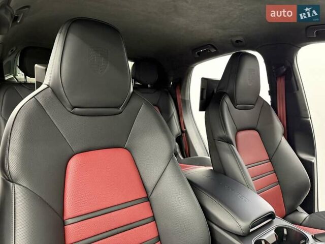 Черный Порше Cayenne Coupe, объемом двигателя 4 л и пробегом 25 тыс. км за 302700 $, фото 58 на Automoto.ua