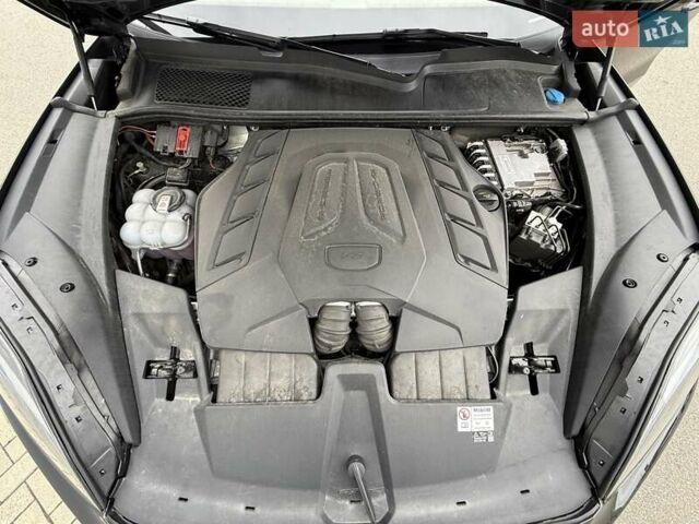 Черный Порше Cayenne Coupe, объемом двигателя 4 л и пробегом 45 тыс. км за 172000 $, фото 46 на Automoto.ua