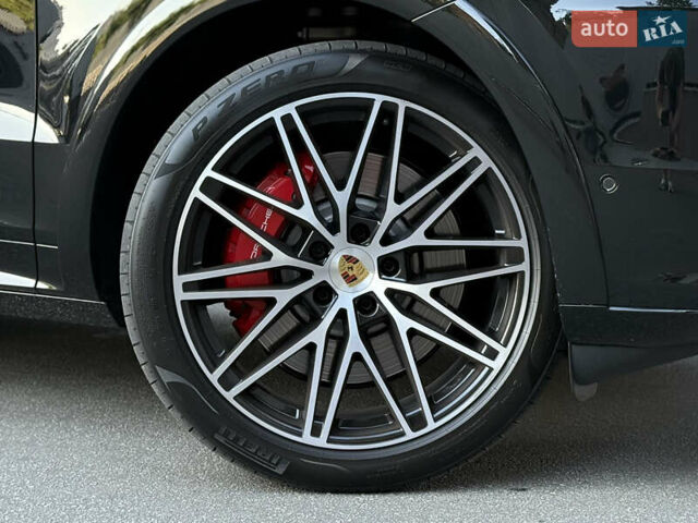 Черный Порше Cayenne Coupe, объемом двигателя 3.98 л и пробегом 19 тыс. км за 175000 $, фото 33 на Automoto.ua