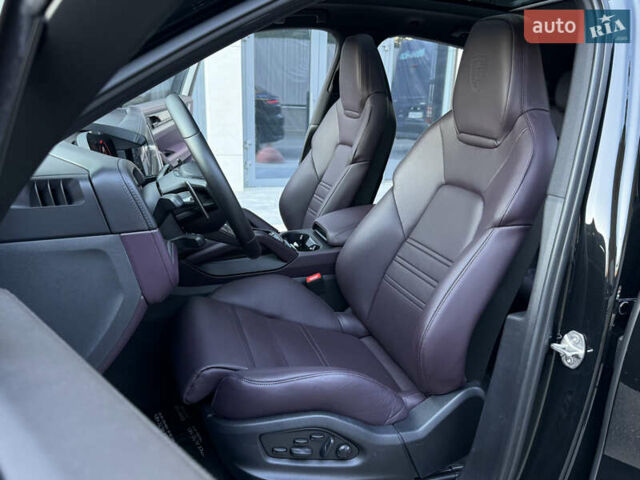 Черный Порше Cayenne Coupe, объемом двигателя 3.98 л и пробегом 19 тыс. км за 175000 $, фото 45 на Automoto.ua