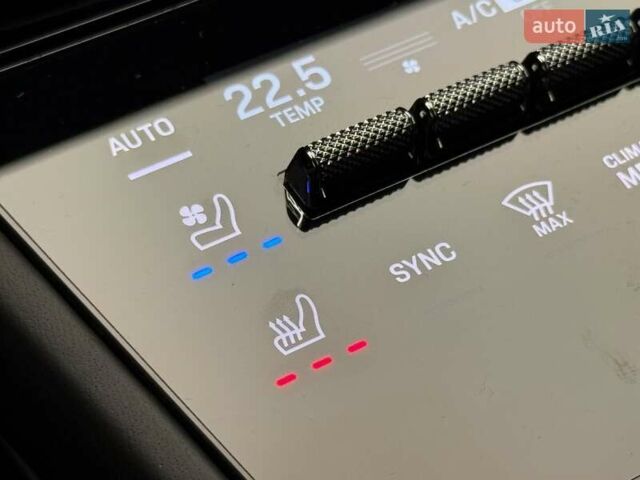 Черный Порше Cayenne Coupe, объемом двигателя 4 л и пробегом 25 тыс. км за 302700 $, фото 73 на Automoto.ua