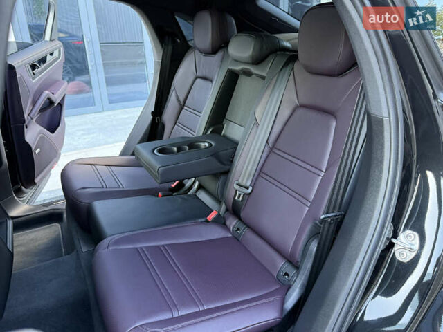 Черный Порше Cayenne Coupe, объемом двигателя 3.98 л и пробегом 19 тыс. км за 175000 $, фото 56 на Automoto.ua