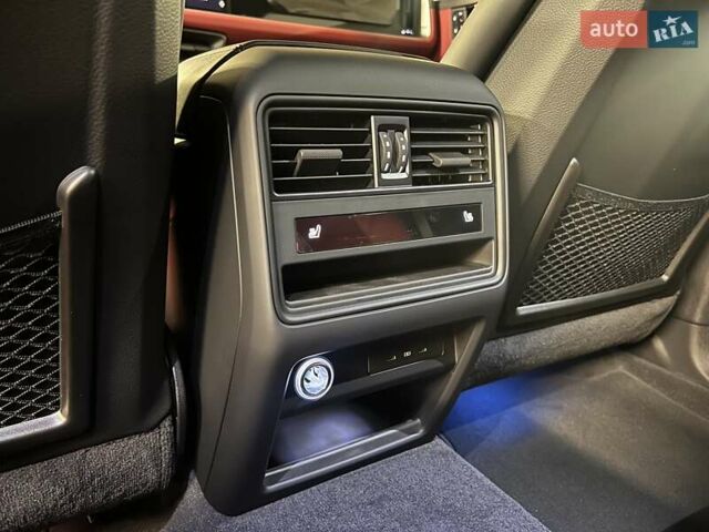 Черный Порше Cayenne Coupe, объемом двигателя 3 л и пробегом 10 тыс. км за 138625 $, фото 48 на Automoto.ua
