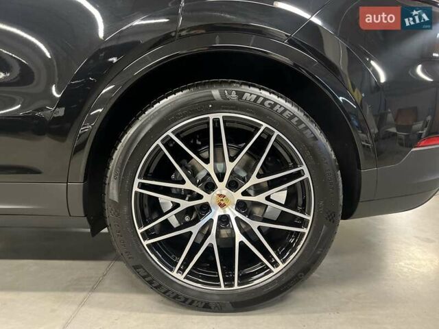 Черный Порше Cayenne Coupe, объемом двигателя 3 л и пробегом 10 тыс. км за 138625 $, фото 16 на Automoto.ua