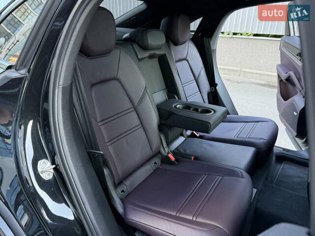 Черный Порше Cayenne Coupe, объемом двигателя 3.98 л и пробегом 19 тыс. км за 170000 $, фото 57 на Automoto.ua