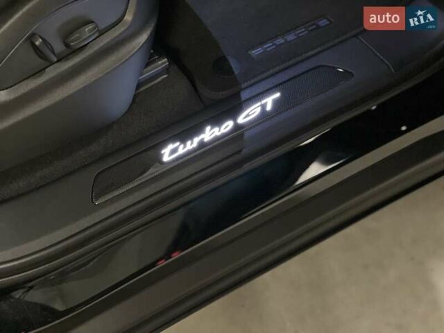 Черный Порше Cayenne Coupe, объемом двигателя 4 л и пробегом 2 тыс. км за 312417 $, фото 22 на Automoto.ua