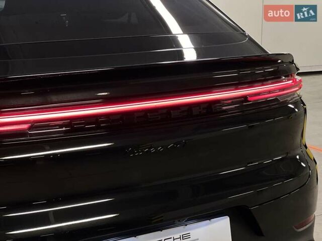 Черный Порше Cayenne Coupe, объемом двигателя 4 л и пробегом 2 тыс. км за 312417 $, фото 14 на Automoto.ua