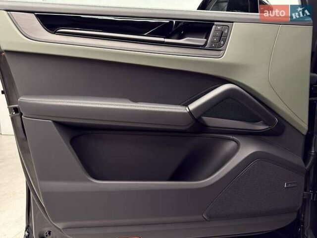 Черный Порше Cayenne Coupe, объемом двигателя 3 л и пробегом 1 тыс. км за 166500 $, фото 21 на Automoto.ua