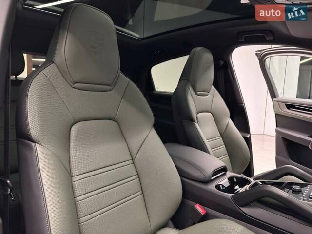 Черный Порше Cayenne Coupe, объемом двигателя 3 л и пробегом 1 тыс. км за 166500 $, фото 72 на Automoto.ua