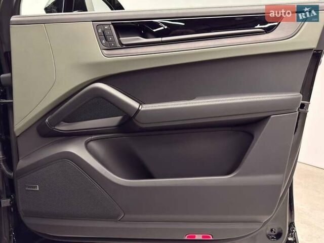 Черный Порше Cayenne Coupe, объемом двигателя 3 л и пробегом 1 тыс. км за 166500 $, фото 66 на Automoto.ua