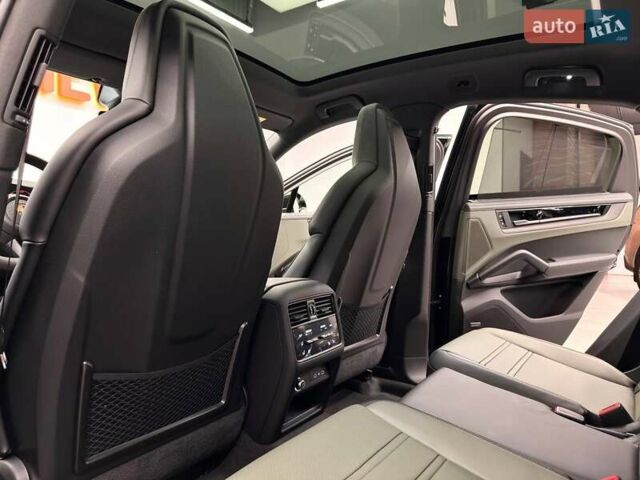 Черный Порше Cayenne Coupe, объемом двигателя 3 л и пробегом 1 тыс. км за 166500 $, фото 57 на Automoto.ua
