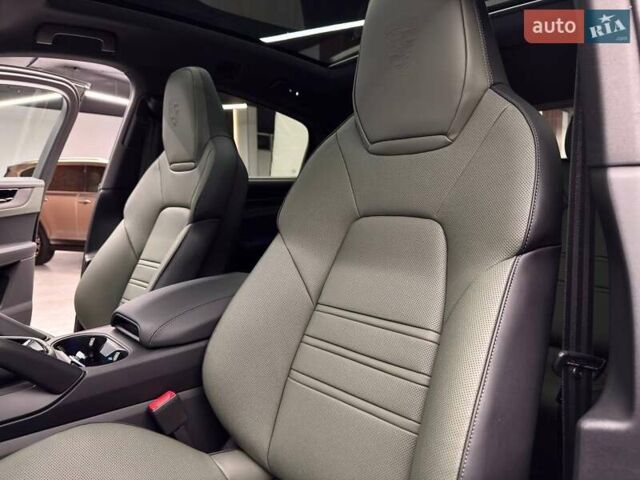 Черный Порше Cayenne Coupe, объемом двигателя 3 л и пробегом 1 тыс. км за 166500 $, фото 32 на Automoto.ua