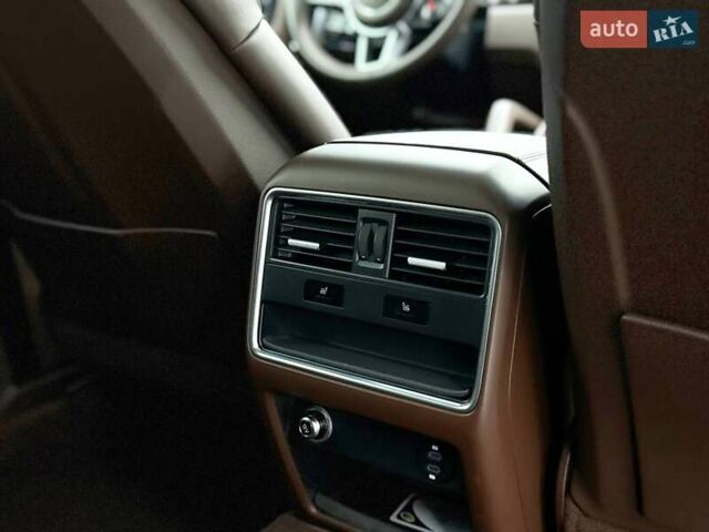 Коричневый Порше Cayenne Coupe, объемом двигателя 3 л и пробегом 76 тыс. км за 77000 $, фото 31 на Automoto.ua