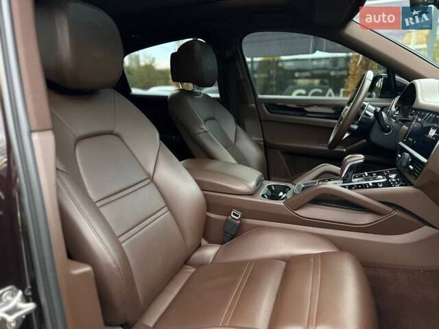 Коричневый Порше Cayenne Coupe, объемом двигателя 3 л и пробегом 76 тыс. км за 77000 $, фото 27 на Automoto.ua