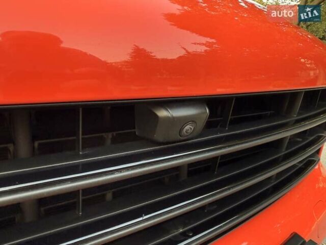 Красный Порше Cayenne Coupe, объемом двигателя 3 л и пробегом 71 тыс. км за 64500 $, фото 7 на Automoto.ua