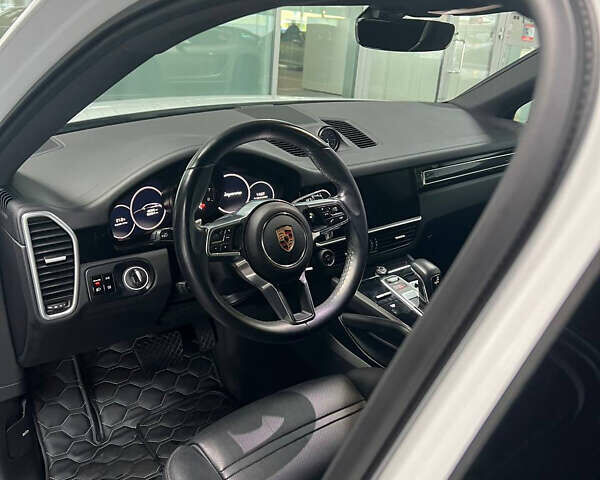 Порше Cayenne Coupe, об'ємом двигуна 3 л та пробігом 50 тис. км за 99750 $, фото 13 на Automoto.ua