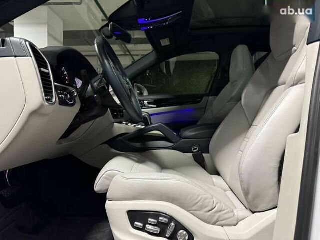 Порше Cayenne Coupe, объемом двигателя 3 л и пробегом 155 тыс. км за 59900 $, фото 28 на Automoto.ua