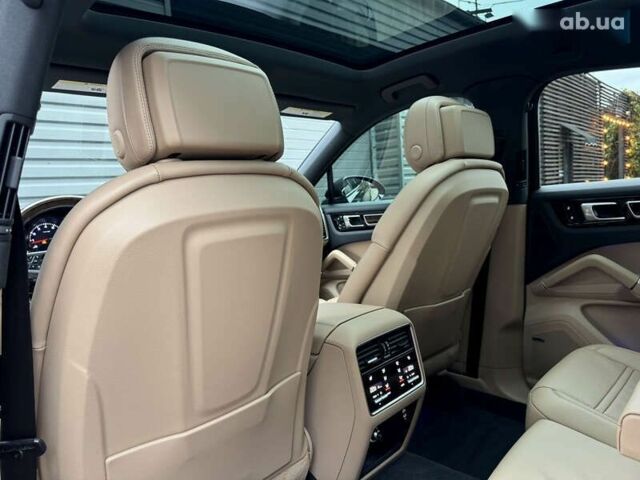 Порше Cayenne Coupe, объемом двигателя 3 л и пробегом 80 тыс. км за 62900 $, фото 27 на Automoto.ua