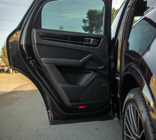 Порше Cayenne Coupe, объемом двигателя 3 л и пробегом 73 тыс. км за 69900 $, фото 36 на Automoto.ua