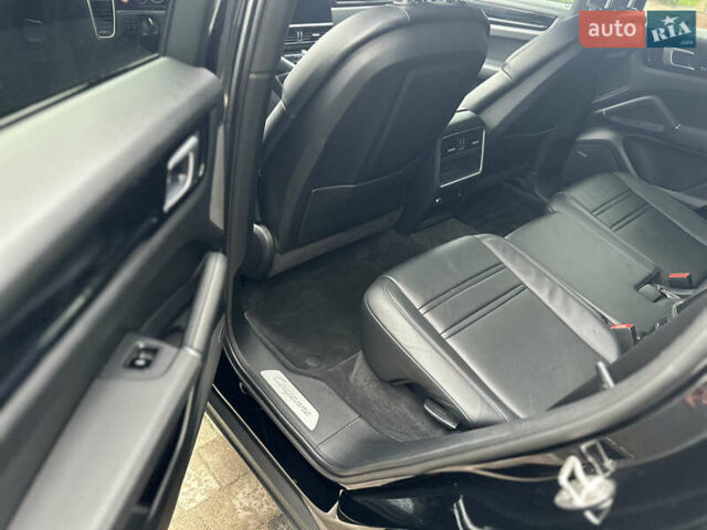 Порше Cayenne Coupe, объемом двигателя 2.89 л и пробегом 79 тыс. км за 77000 $, фото 11 на Automoto.ua