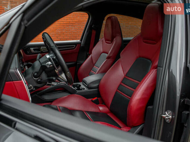 Порше Cayenne Coupe, объемом двигателя 0 л и пробегом 65 тыс. км за 87000 $, фото 35 на Automoto.ua
