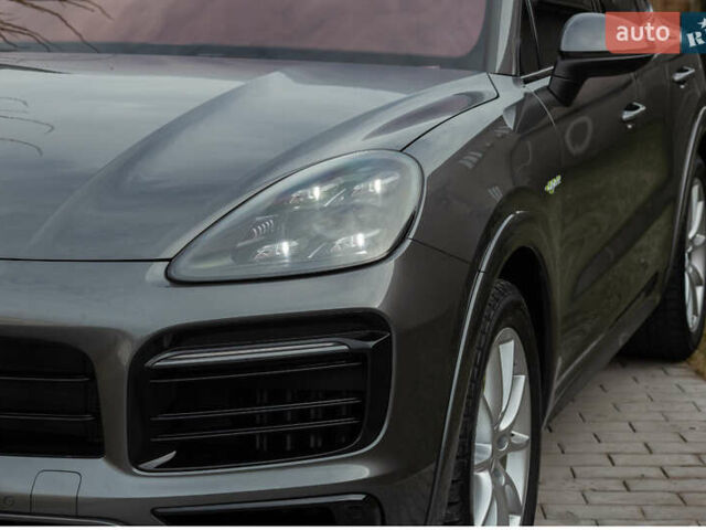 Порше Cayenne Coupe, объемом двигателя 0 л и пробегом 65 тыс. км за 87000 $, фото 4 на Automoto.ua
