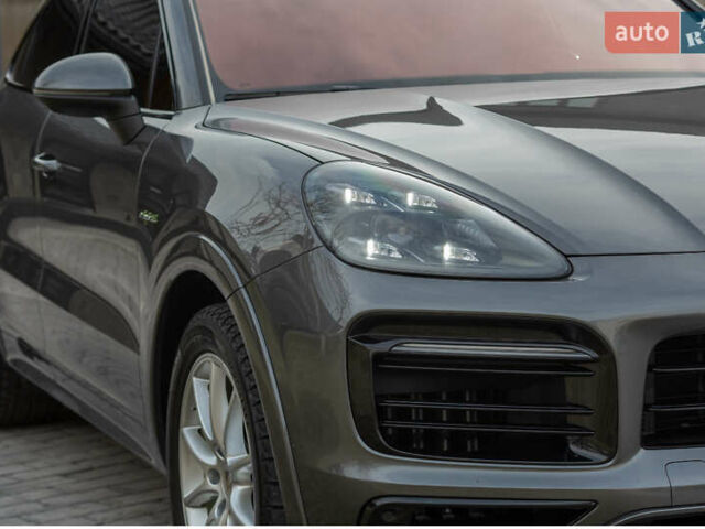 Порше Cayenne Coupe, объемом двигателя 0 л и пробегом 65 тыс. км за 87000 $, фото 6 на Automoto.ua
