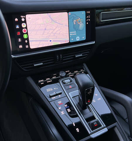 Порше Cayenne Coupe, объемом двигателя 4 л и пробегом 25 тыс. км за 108000 $, фото 17 на Automoto.ua