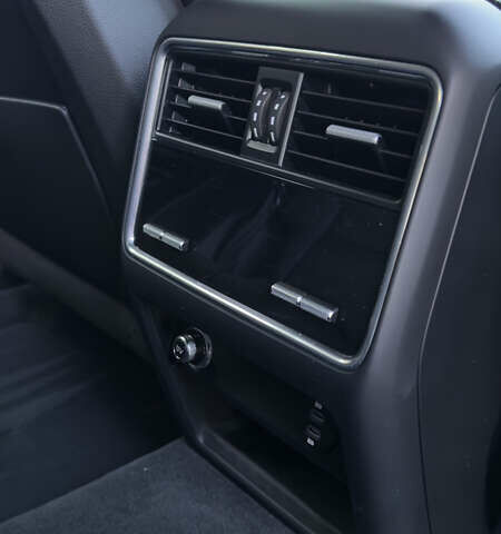 Порше Cayenne Coupe, объемом двигателя 4 л и пробегом 25 тыс. км за 105000 $, фото 29 на Automoto.ua