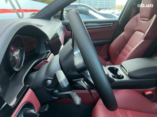 Порше Cayenne Coupe, объемом двигателя 4 л и пробегом 3 тыс. км за 161064 $, фото 5 на Automoto.ua