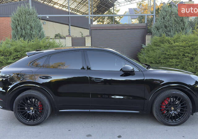 Порше Cayenne Coupe, объемом двигателя 4 л и пробегом 25 тыс. км за 108000 $, фото 2 на Automoto.ua