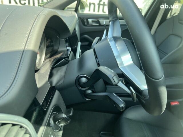 Порше Cayenne Coupe, об'ємом двигуна 3 л та пробігом 13 тис. км за 140089 $, фото 3 на Automoto.ua