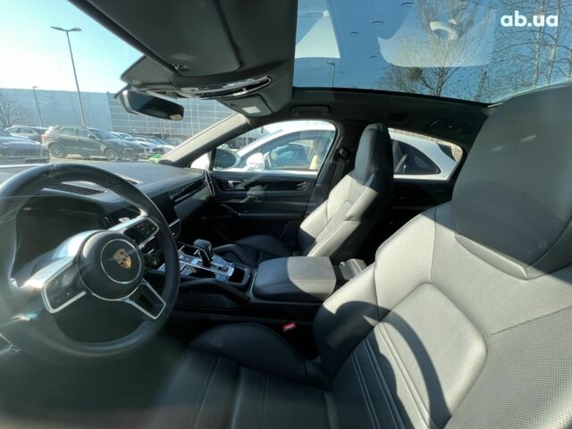 Порше Cayenne Coupe, об'ємом двигуна 3 л та пробігом 9 тис. км за 130199 $, фото 27 на Automoto.ua