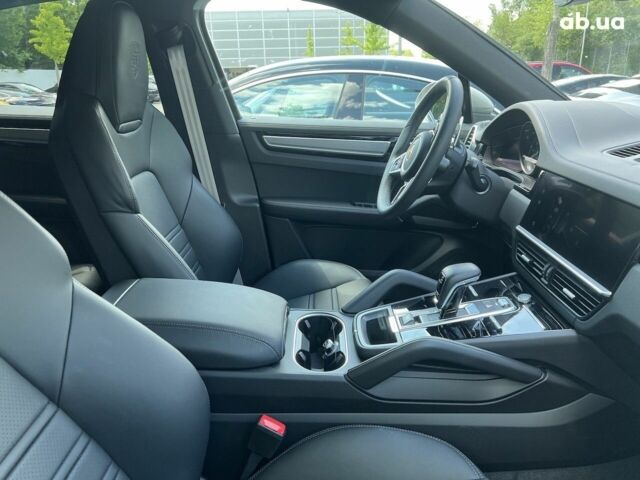 Порше Cayenne Coupe, об'ємом двигуна 3 л та пробігом 13 тис. км за 140089 $, фото 32 на Automoto.ua