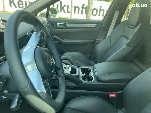 Порше Cayenne Coupe, об'ємом двигуна 3 л та пробігом 13 тис. км за 140089 $, фото 16 на Automoto.ua