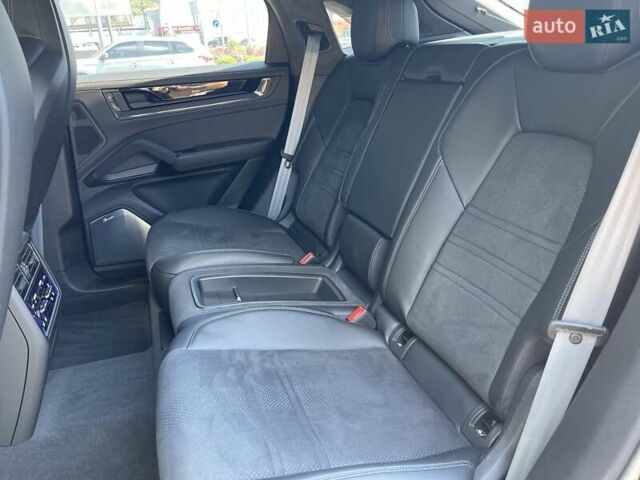 Порше Cayenne Coupe, об'ємом двигуна 4 л та пробігом 7 тис. км за 290000 $, фото 20 на Automoto.ua